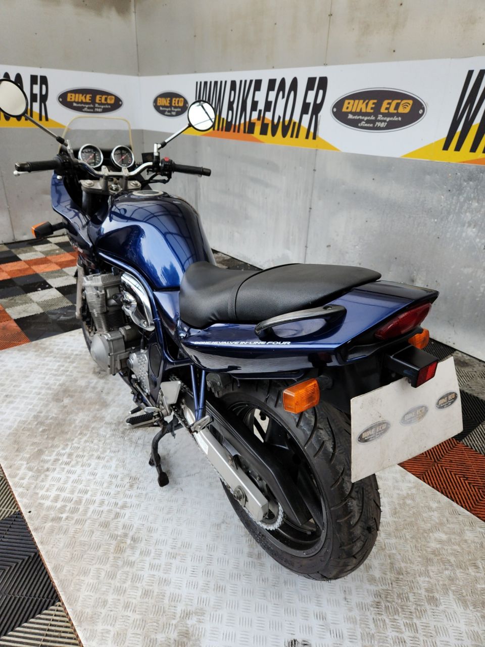 SUZUKI GSF 600 S BANDIT 4