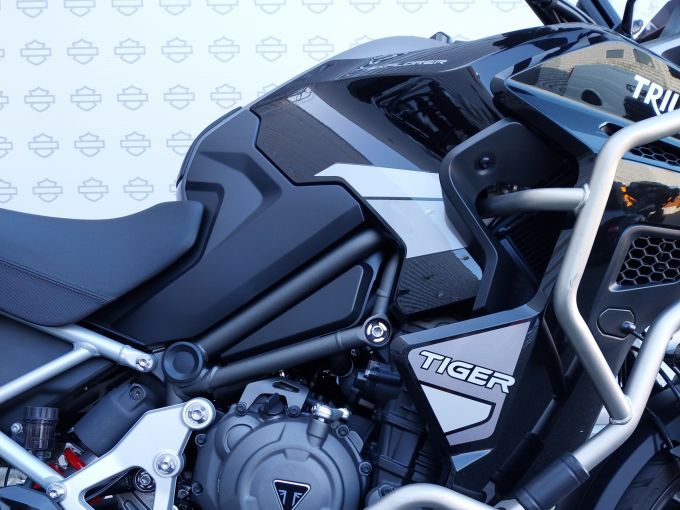 TRIUMPH TIGER 1200 GT EXPLORER 4