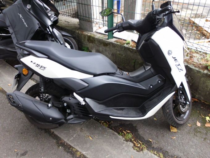 YAMAHA NMAX 125 4