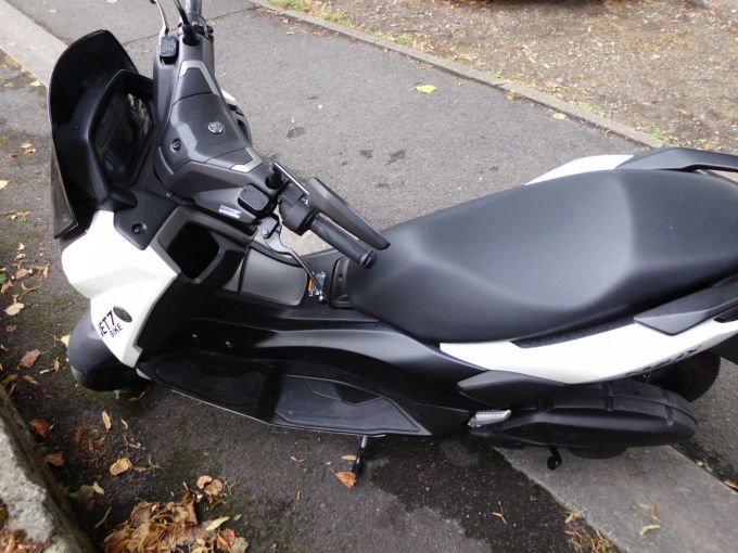 YAMAHA NMAX 125 4