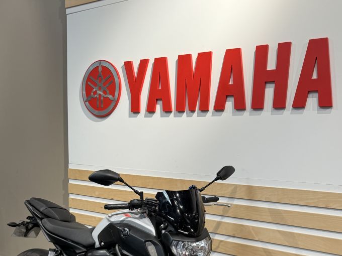 YAMAHA MT-07 (47.5CV) 4