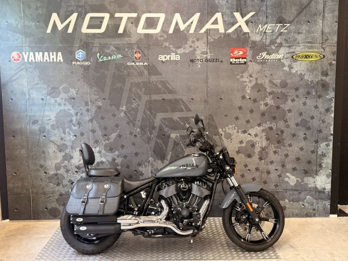 INDIAN CHIEF 1900 BOBBER DARK HORSE 4