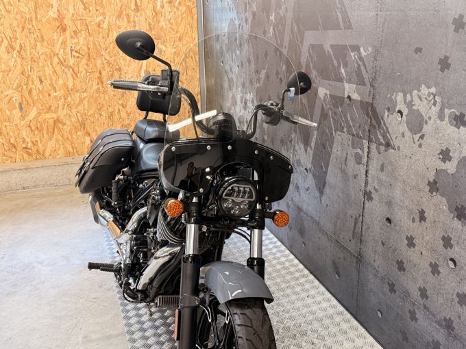 INDIAN CHIEF 1900 BOBBER DARK HORSE 4