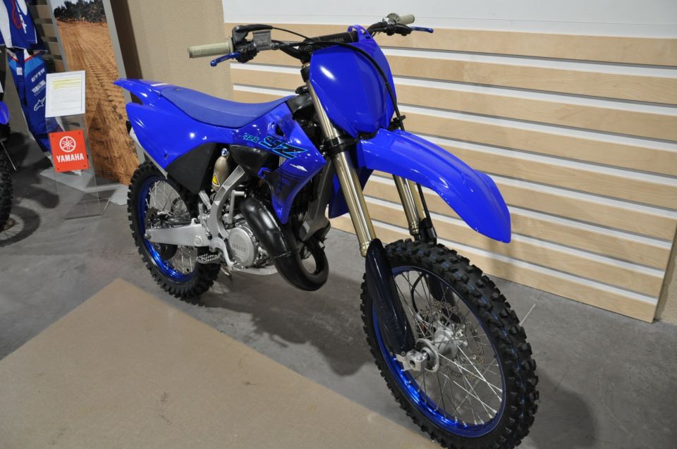 YAMAHA YZ 125 4