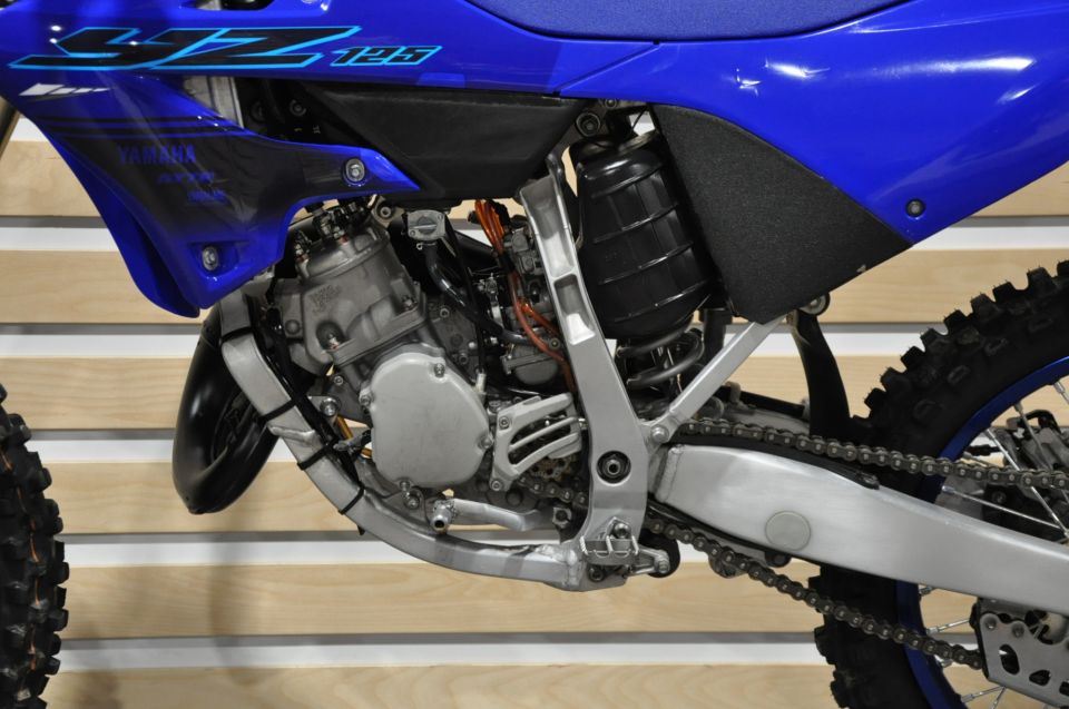 YAMAHA YZ 125 4