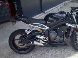 TRIUMPH STREET TRIPLE 765 - 2018