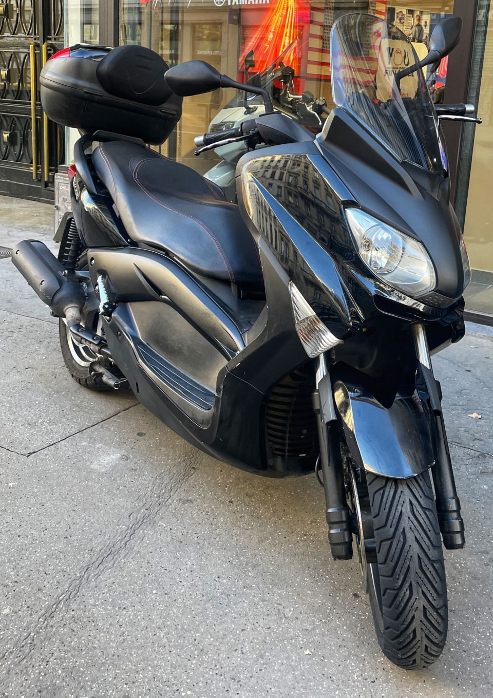 YAMAHA XMAX 125 4
