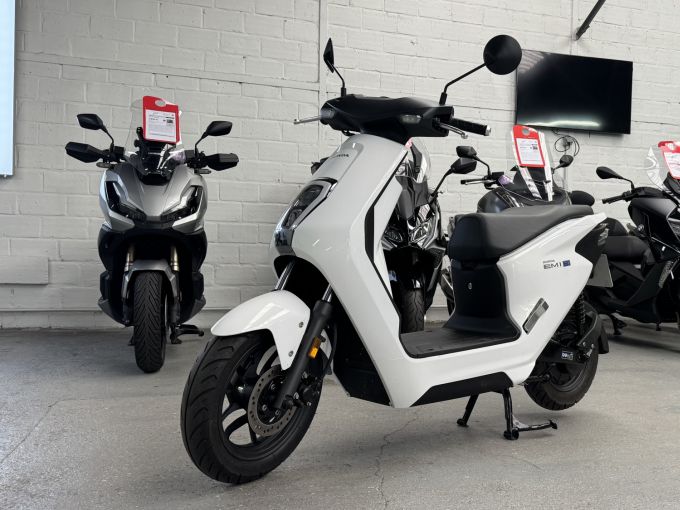 HONDA EM1 e 4