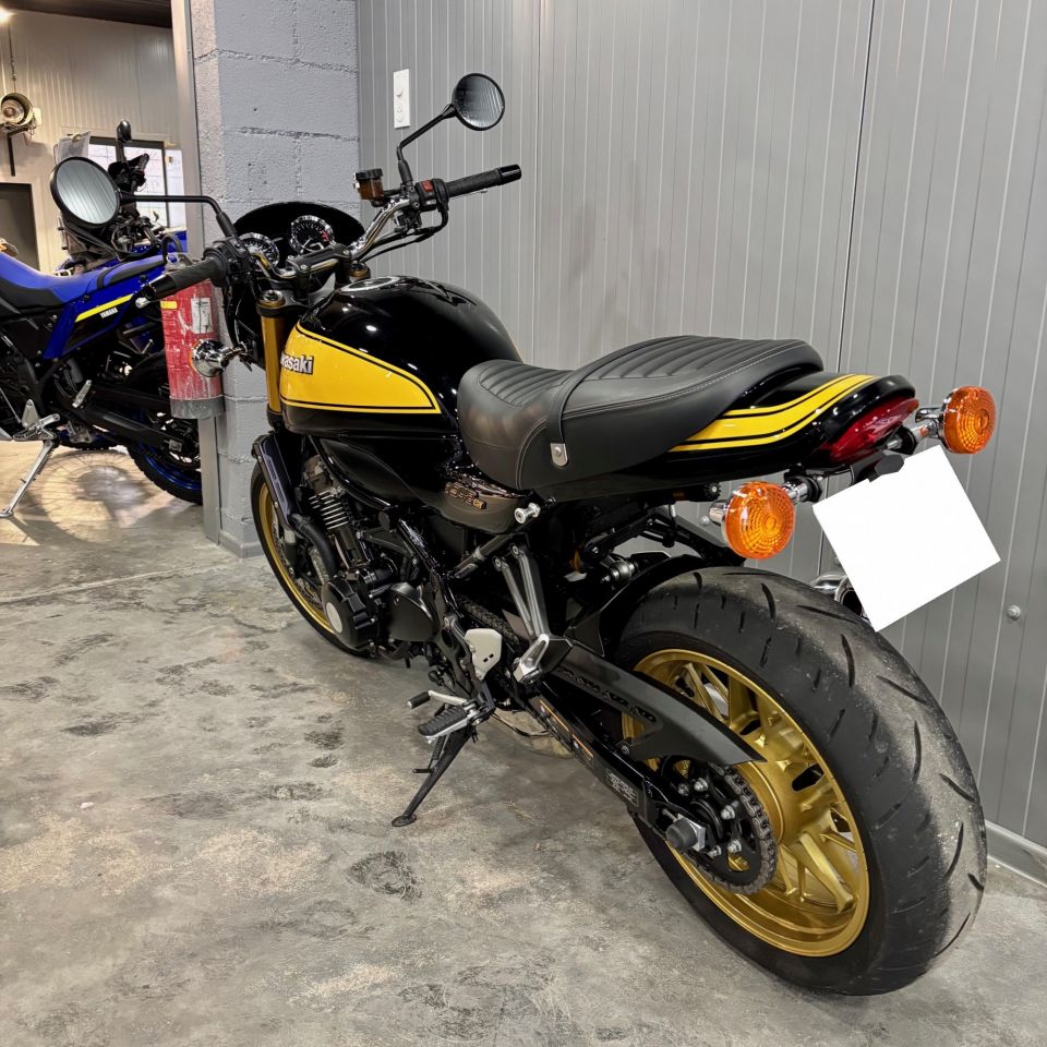 KAWASAKI Z900 RS SE 4