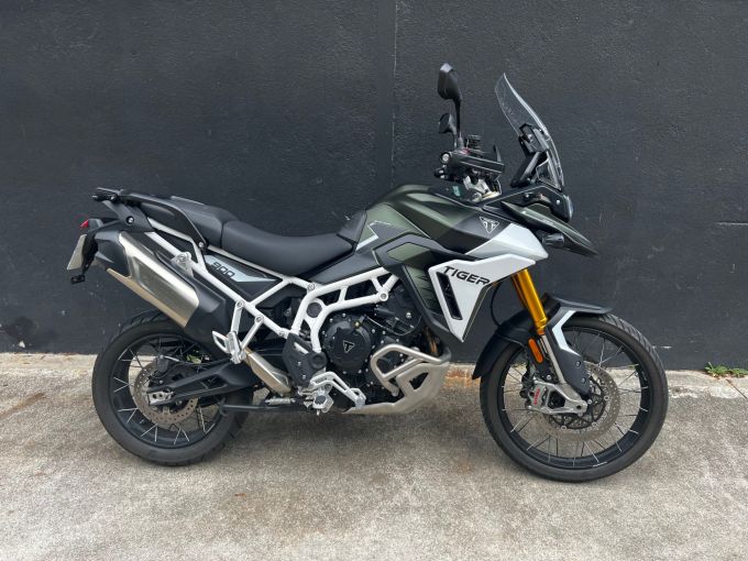 TRIUMPH TIGER 900 RALLY PRO 4