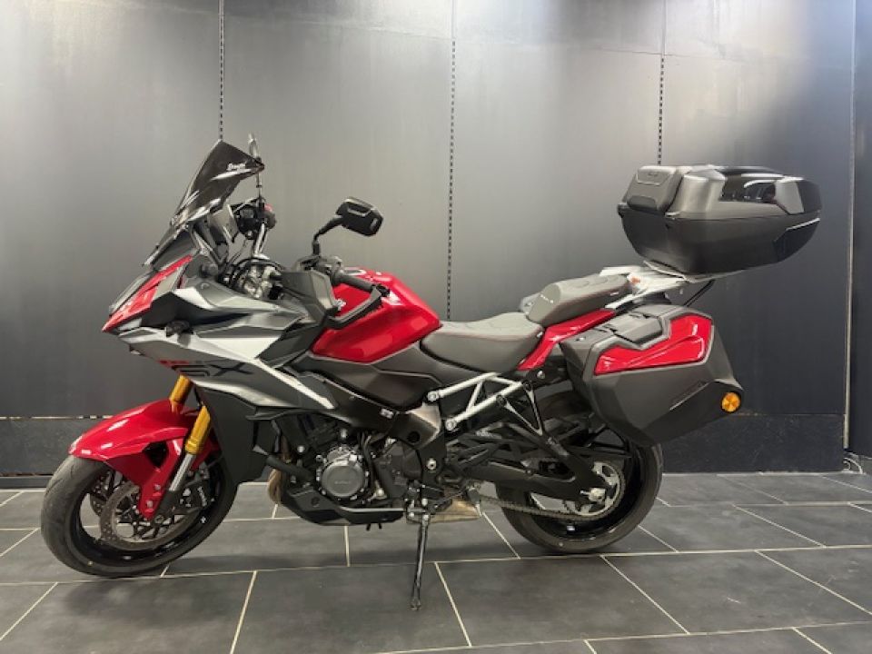 SUZUKI GSX-S 1000 GX 4