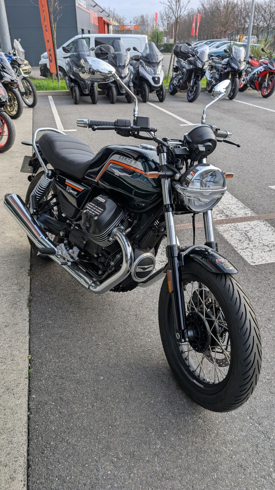 MOTO GUZZI V7 SPECIAL 4