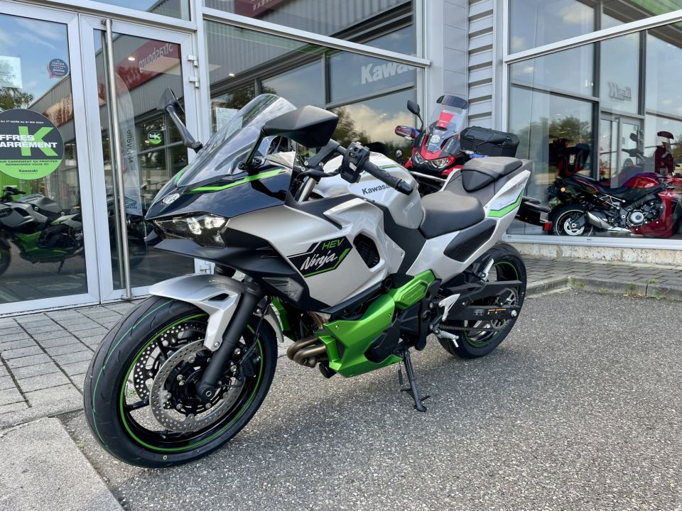 KAWASAKI Ninja 7 Hybrid 4