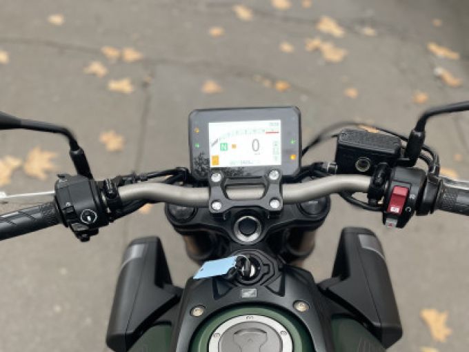 HONDA CB650R 4