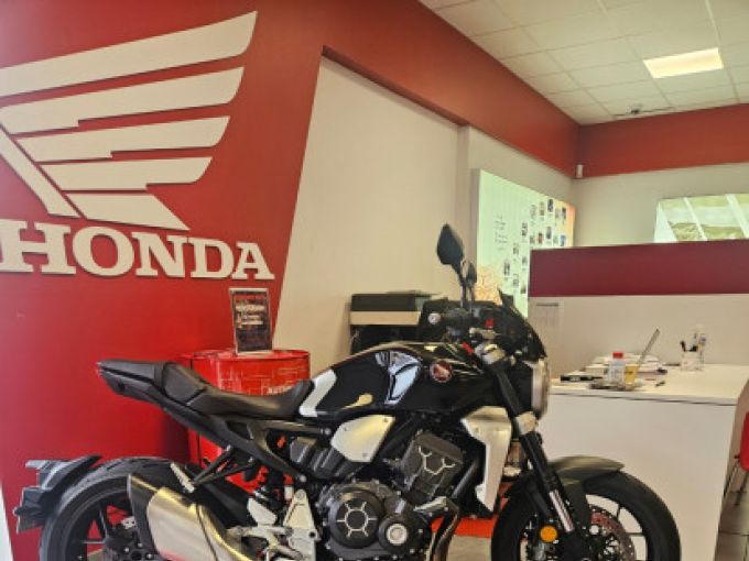 HONDA CB1000R 4