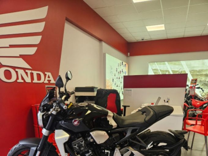 HONDA CB1000R 4