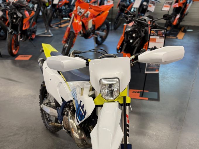 HUSQVARNA TE 250 I 4