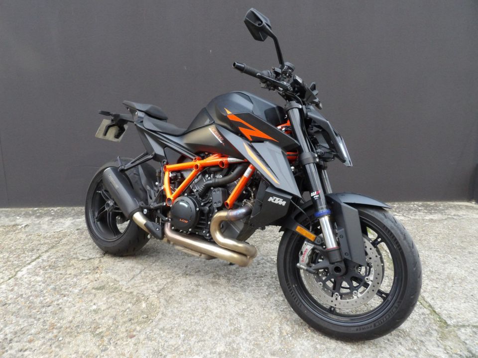 KTM 1390 SUPER DUKE R EVO 4