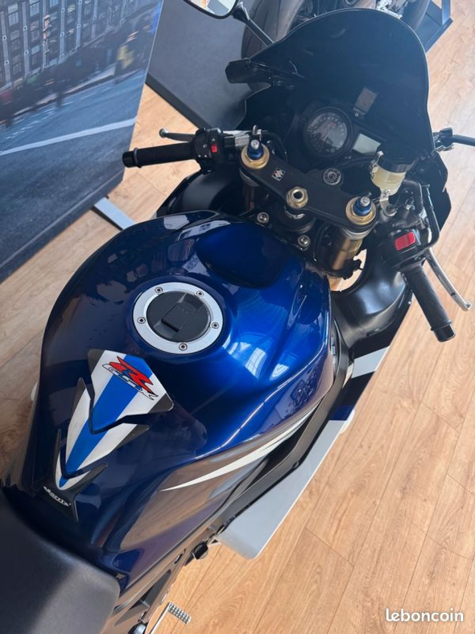 SUZUKI GSX-R 750 4