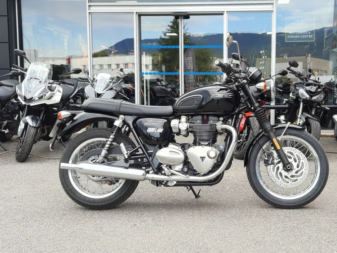 TRIUMPH BONNEVILLE T120 4