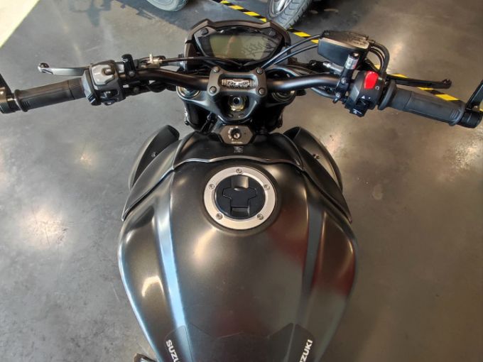SUZUKI GSX-S 1000 4