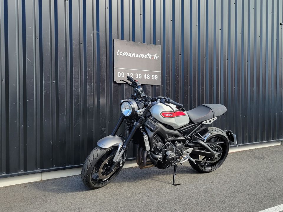 YAMAHA XSR 900 4