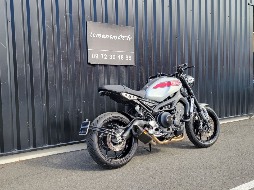 YAMAHA XSR 900 4