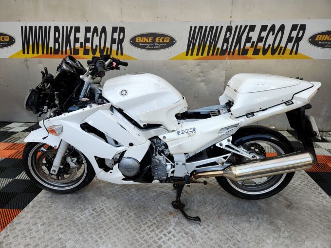 YAMAHA FJR 1300 4