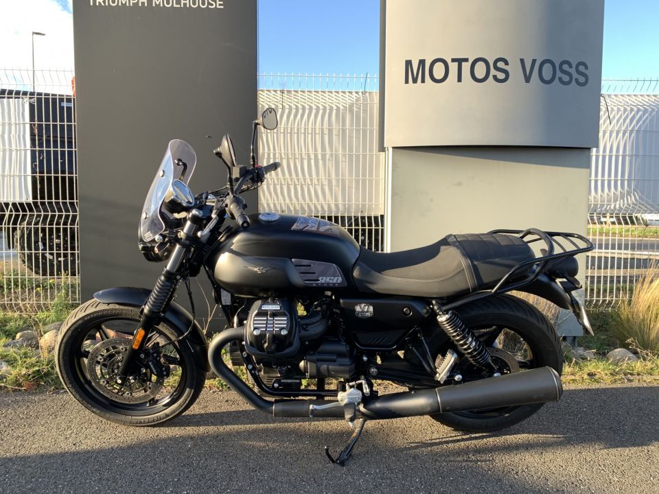 MOTO GUZZI V7 STONE 4