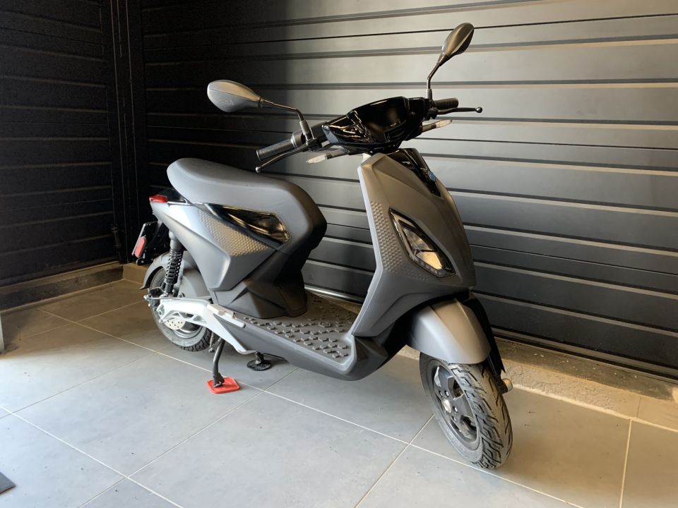 PIAGGIO 1 ACTIVE 4