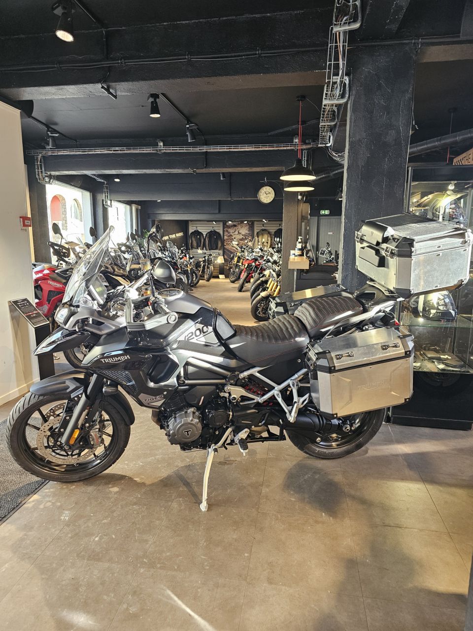 TRIUMPH TIGER 1200 GT PRO 4