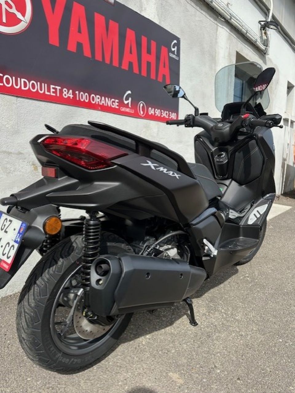 YAMAHA XMAX 300 Tech Max 4