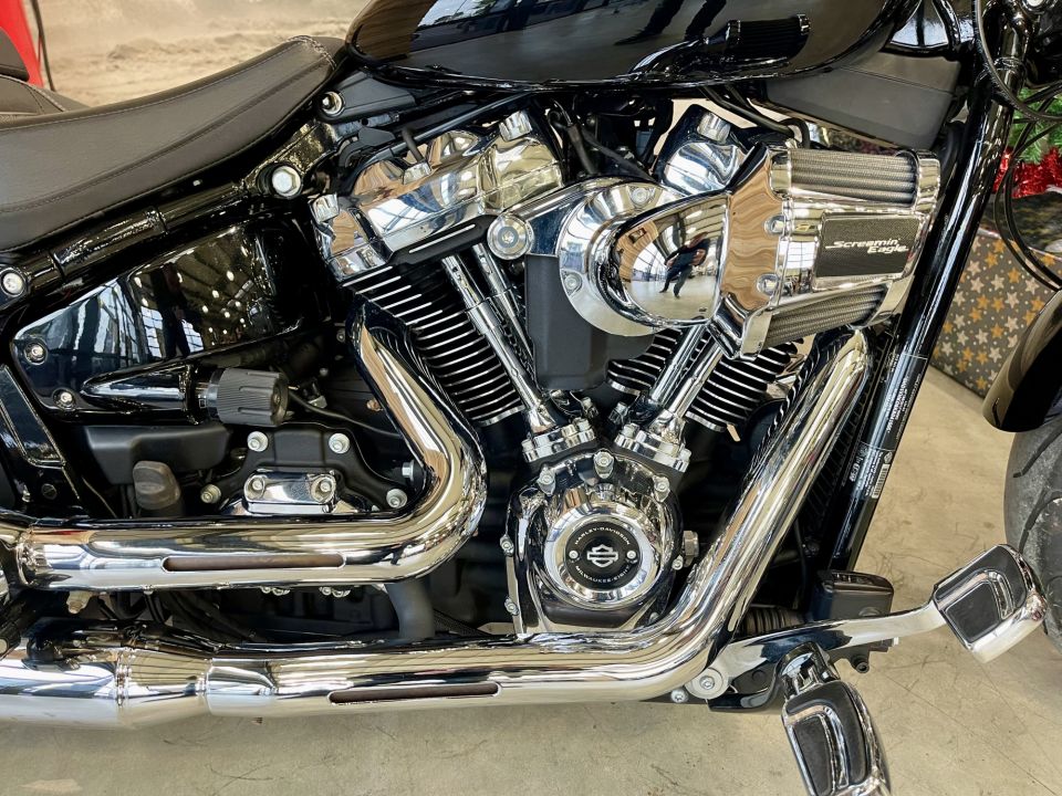 HARLEY-DAVIDSON SOFTAIL BREAKOUT 1868 4