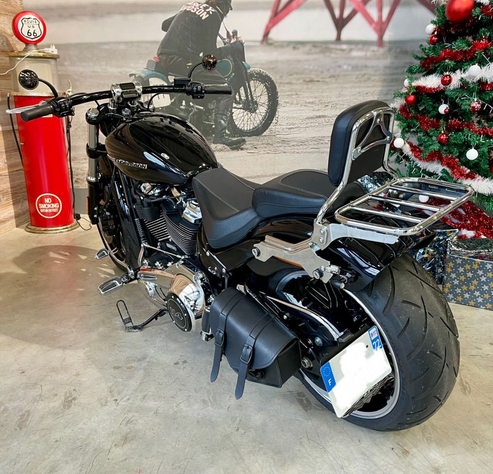 HARLEY-DAVIDSON SOFTAIL BREAKOUT 1868 4