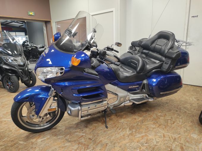 HONDA GL1800 GOLDWING 4
