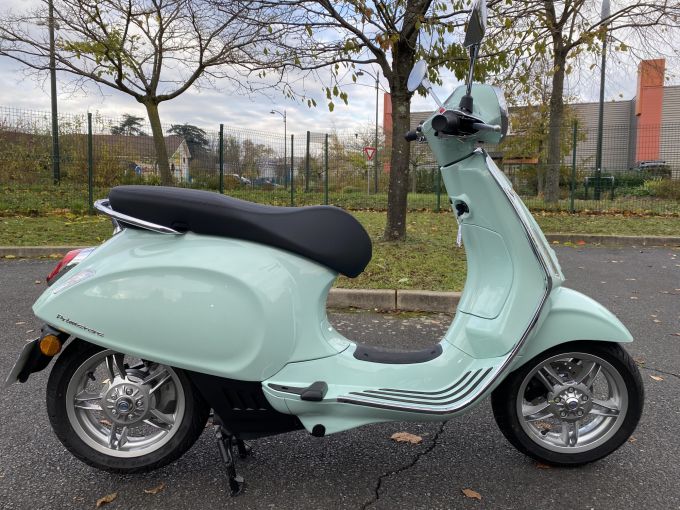 VESPA PRIMAVERA 50 4