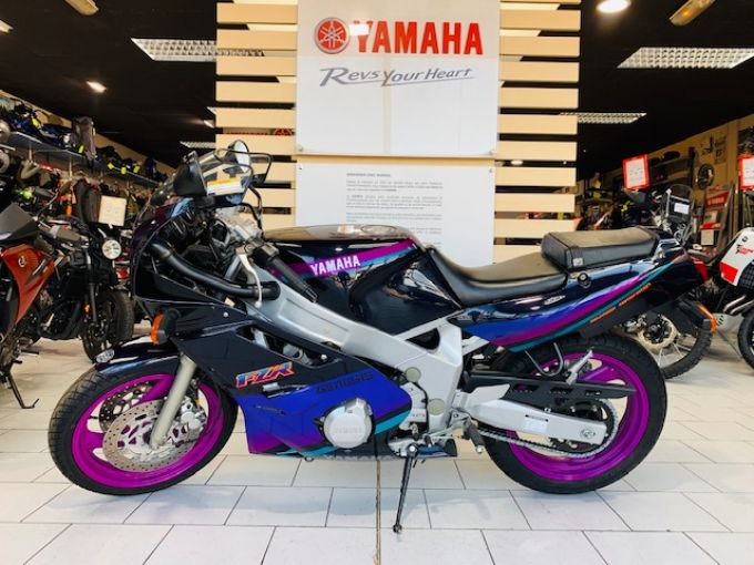 YAMAHA FZR 600 7000Km ETAT EXCEPTIONNEL ! 4