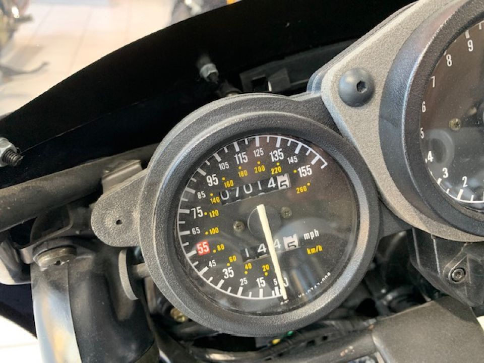 YAMAHA FZR 600 7000Km ETAT EXCEPTIONNEL ! 4