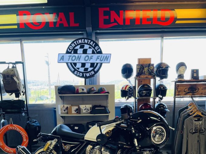 ROYAL ENFIELD CONTINENTAL 650 GT modifiée 4