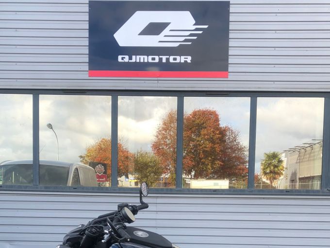 QJ MOTOR SRV 600 4