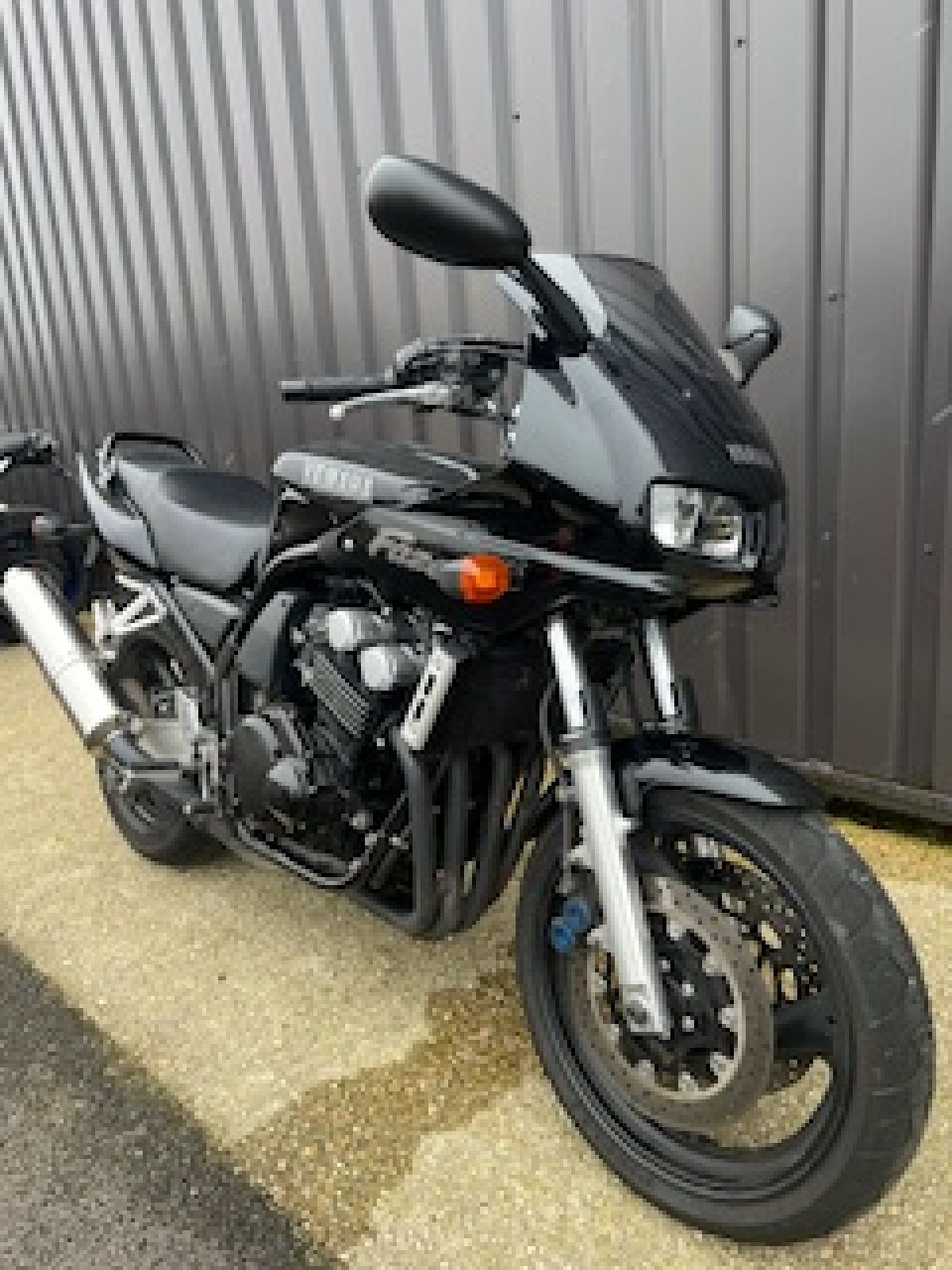 YAMAHA FZS FAZER 4