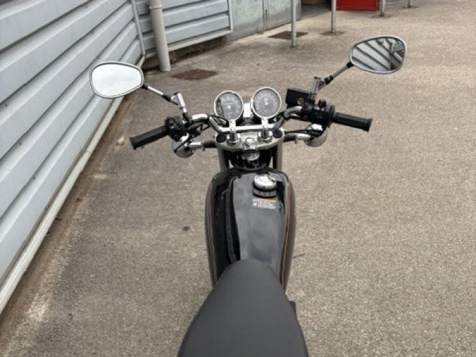 YAMAHA SR 400 4