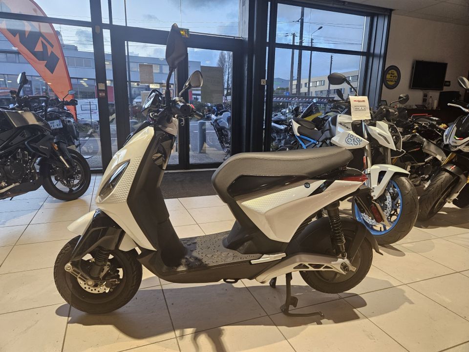 PIAGGIO 1 Electrique 4