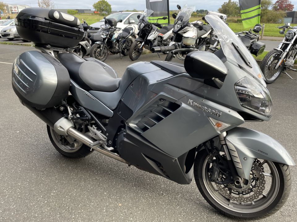 KAWASAKI GTR 1400 4