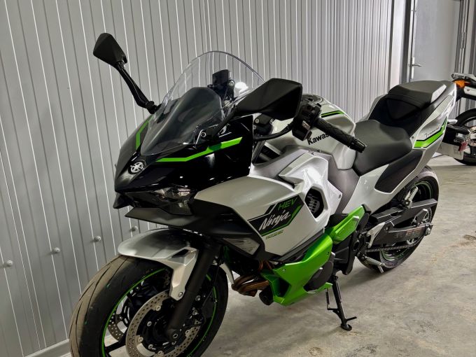 KAWASAKI Ninja 7 Hybrid 4