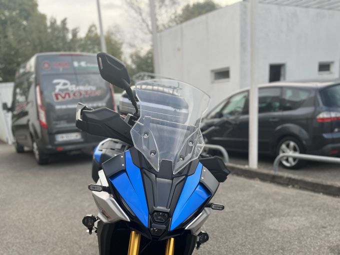 SUZUKI GSXS-1000GX 4