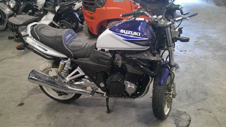 SUZUKI GSX 1400 4