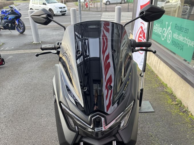 YAMAHA NMAX 125 4