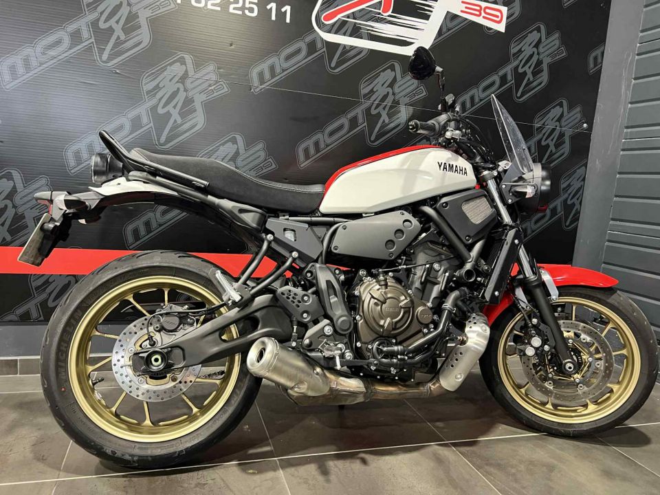 YAMAHA XSR 700 4