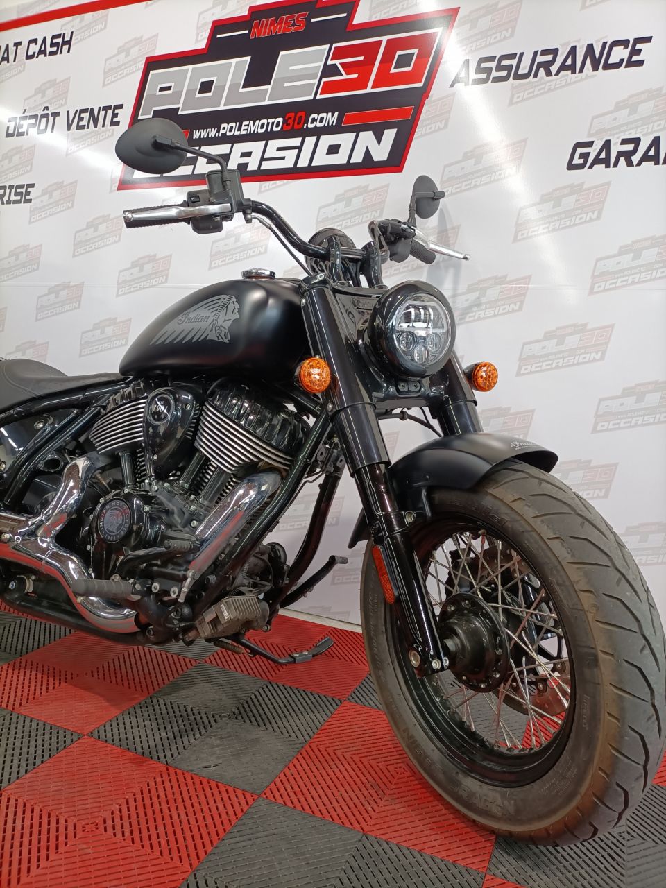 INDIAN CHIEF 1900 BOBBER DARK HORSE 4